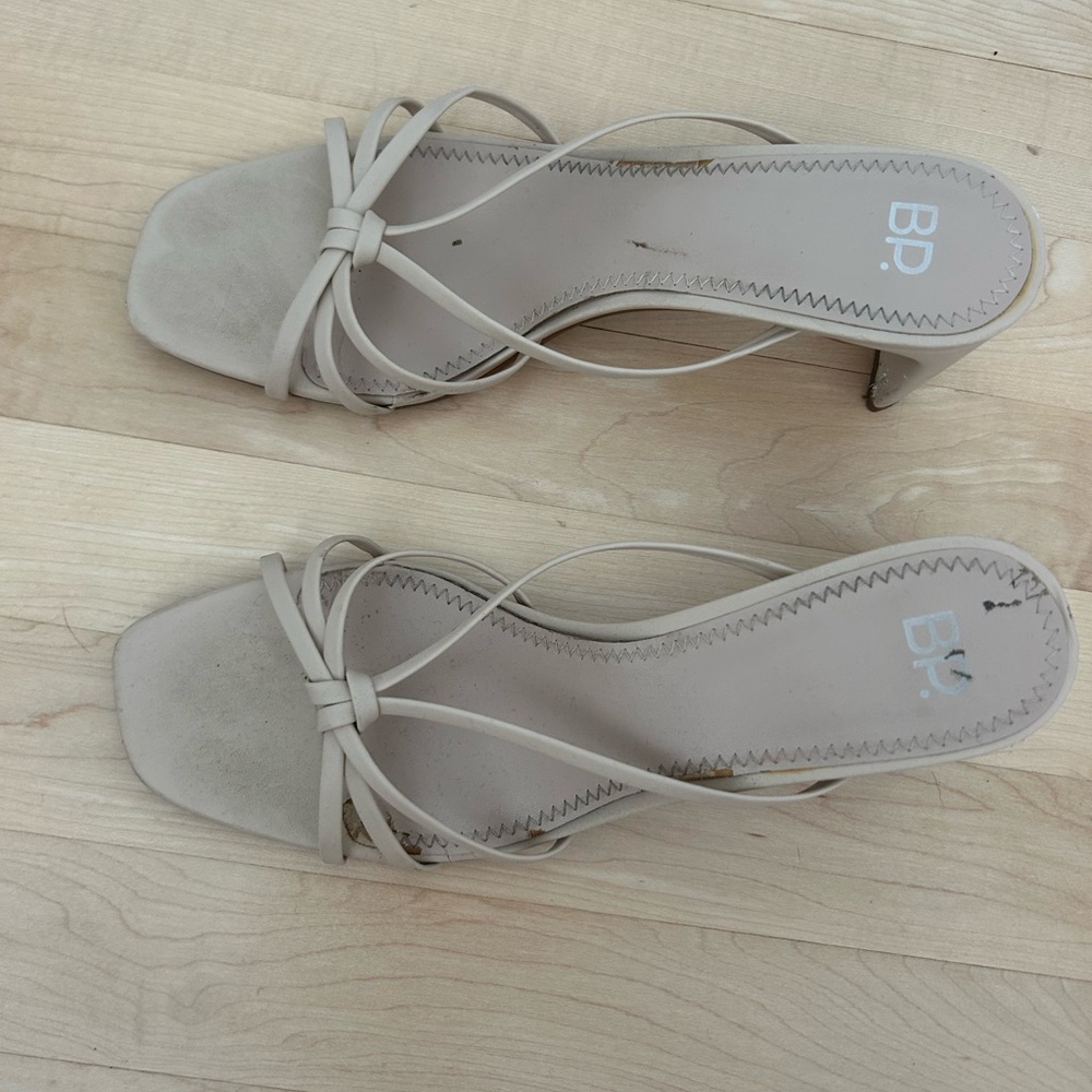 bp Cream Heels Sleek Design